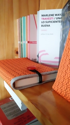 Funda para libros grande color naranja - Molinita