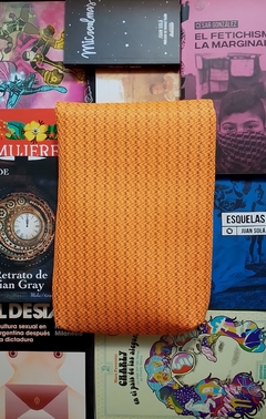 Funda para libros grande color naranja en internet