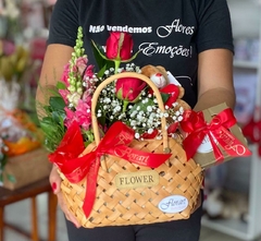Cesta Flores e Chocolates - comprar online