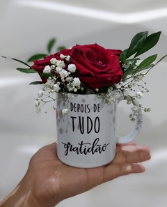 Caneca FÉ e Gratidão - Florart Floricultura 