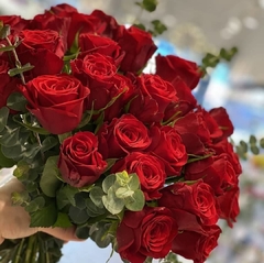 Ramalhete com 20 rosas VERMELHAS - comprar online