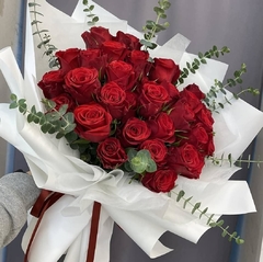 Ramalhete com 20 rosas VERMELHAS