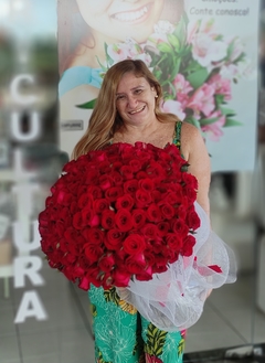 Ramalhete com 150 rosas na internet