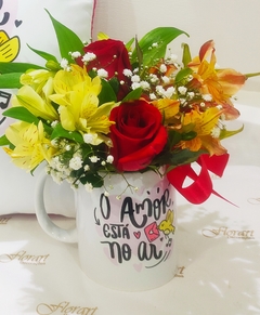 Canecas românticas com flores - Florart Floricultura 