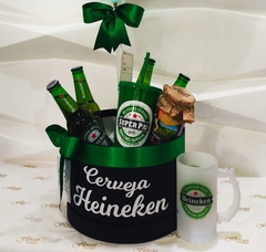 Box com cervejas Heineken na internet