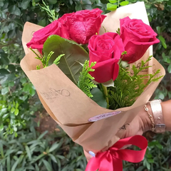 Ramalhete rosas vermelhas - comprar online