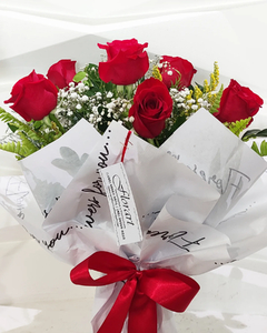 Ramalhete com 06 rosas - comprar online