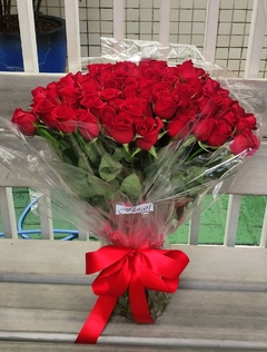 Ramalhete 100 rosas - comprar online