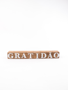 Palavra Gratidão em Madeira Rústica - comprar online