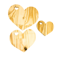 Trio de Tábuas Coração com Coração Vazado de Madeira Pinus - Flow a Home
