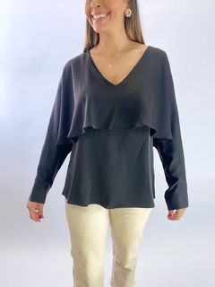 BLUSA CAPA SEDA | PRETO - NOHLA 