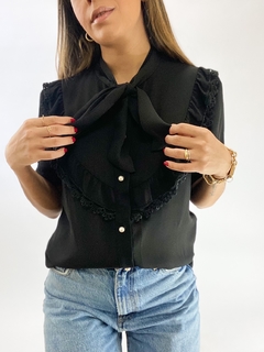 BLUSA LAÇO BABADOS | PRETO - NOHLA 