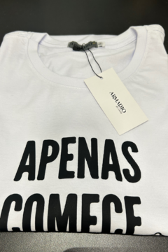 T-shirt Apenas Comece - comprar online