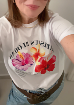 T-shirt Hibiscus Blooms - comprar online