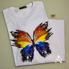 T-shirt Butterfly Color na internet