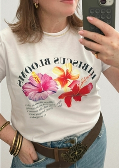 T-shirt Hibiscus Blooms na internet