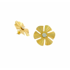 Brinco Flor com Diamantes - comprar online