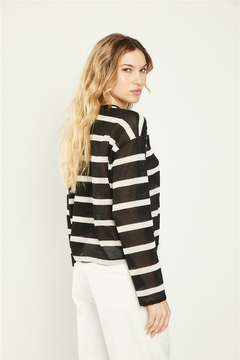 Sweater Becrux (A25V0451) - tienda online