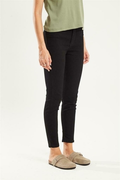 Jean Black Velvet (A24I0205) - comprar online