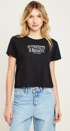 Imagen de Remera Authenticity (A25V0040)