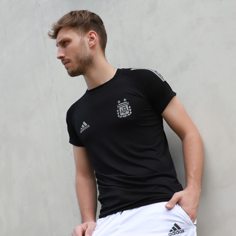 Remeras deportivas hombre adidas sales