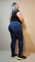 Calça Plus size com detalhes em destroyed Colbie Denim. na internet