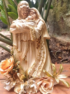 Sagrada Família 24cm com flores - comprar online