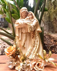 Sagrada Família 24cm com flores