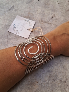 Bracelete espiral prateado - bulicaflor