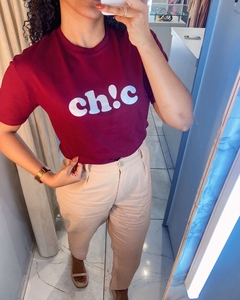 Tshirt linha chic na internet