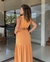 Vestido longo com recortes e argola