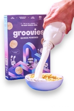 FROSTED VANILLA FLAVORED CEREAL MADE WITH CORN AND QUINOA - GROOVIES