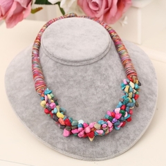 Collar Grueso Artesanal con Piedras de Coral Multi Colores - comprar en línea