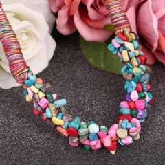 Collar Grueso Artesanal con Piedras de Coral Multi Colores - tienda en línea