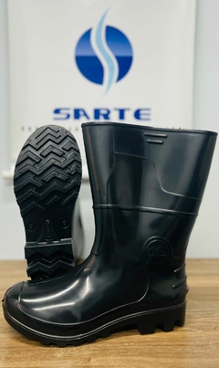 BOTA PVC 100% PRETA 28CM CA 42149 C/ FORRO KADESH