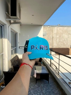 Gorra Paris Celeste