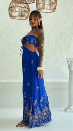 Vestido Bordado azul royal na internet