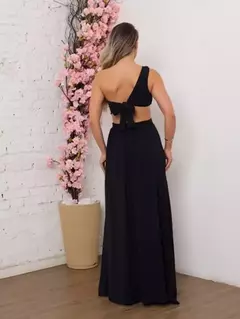 Vestido longo preto na internet