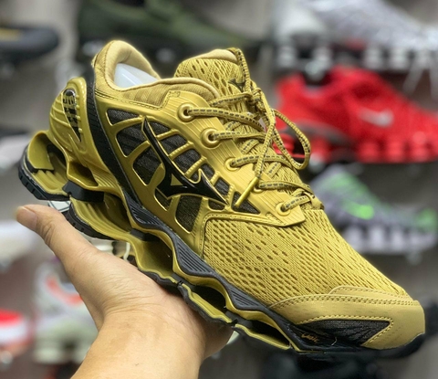 Mizuno wave hot sale prophecy golden