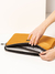 Sobre Porta Notebook Ocre - Premium - tienda online