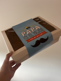pack 10u caja con visor + faja “ Papa es el mejor “ - tienda online