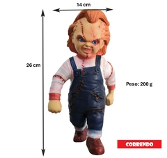 Boneco chucky em PVC 24cm em 2 modelos diferentes: chucky correndo e chucky em pé.