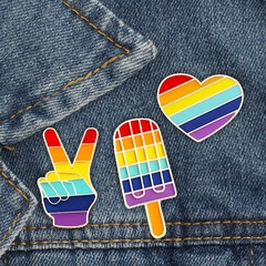 Botons e broches feitos em liga de metal LGBTQIA+