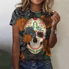 Camiseta feminina com estampa em 3D, manga curta e gola reforçada