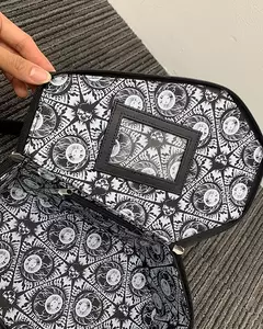 Imagem do Bolsa de ombro punk gótica preta em couro PU