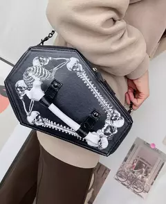 Imagem do Bolsa de ombro punk gótica preta em couro PU