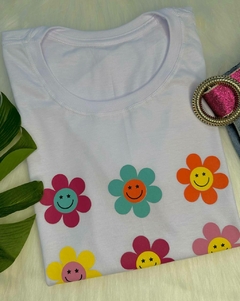 T-shirt flores alegres 1140371