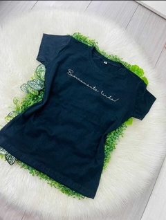 T-shirt Basicamente linda 1140155