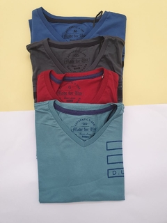 Imagem do Camiseta masculina gola V Domínio Urbano 52304