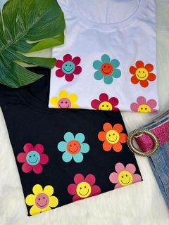 T-shirt flores alegres 1140371 na internet